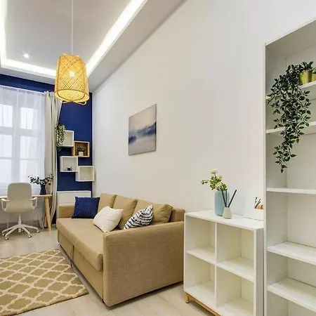 Emerald Residency 4Br-2Ba Апартаменты